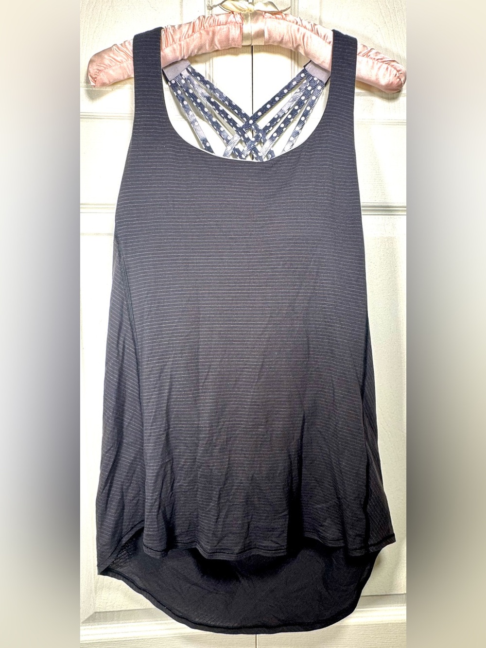 Lululemon Wild Tank Size 8 Black Striped Polka Dot Strappy Bra Open Back